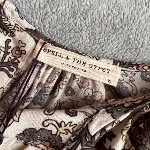 NWT Spell & The Gypsy Collective Journey Flounce Sleeve Paisley Playsuit Romper - Picture 3 of 17